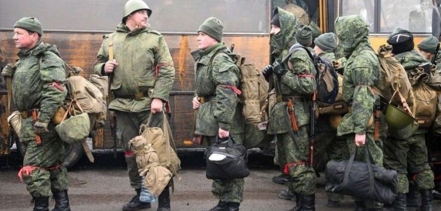 На окупованій Херсонщині 2,7 тисячі українців поставили на «військовий облік» РФ